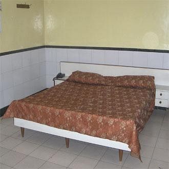 New Royal Hotel Делхи Екстериор снимка